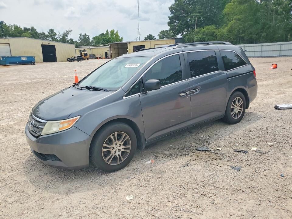 2013 HONDA Odyssey