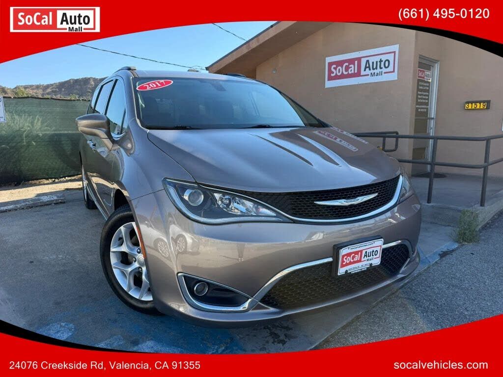2017 CHRYSLER Pacifica