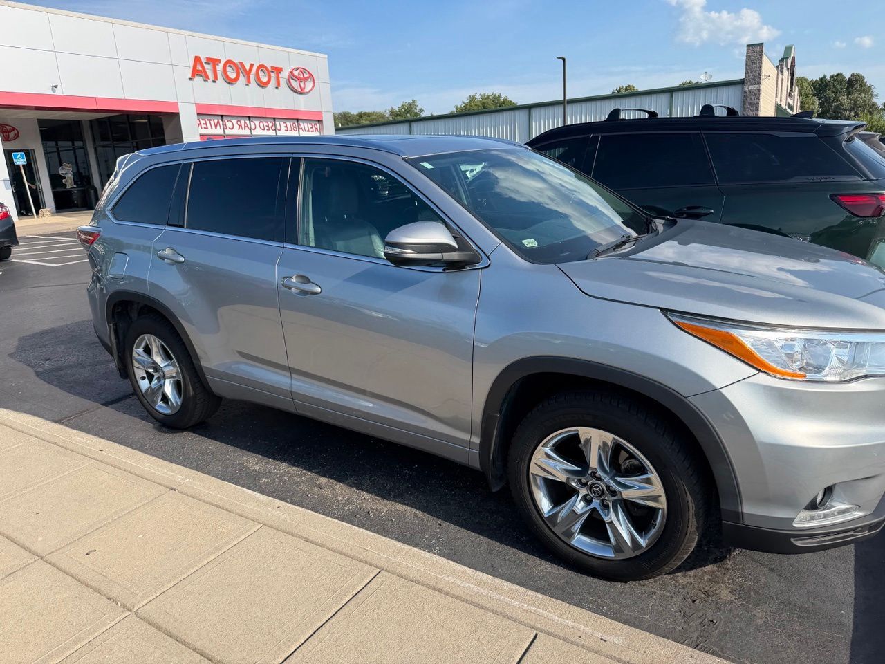 2014 TOYOTA Highlander
