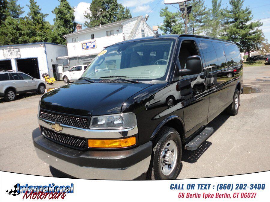 2020 CHEVROLET Express