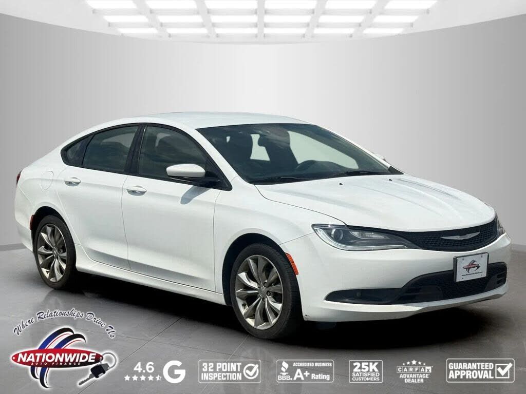 2016 CHRYSLER 200