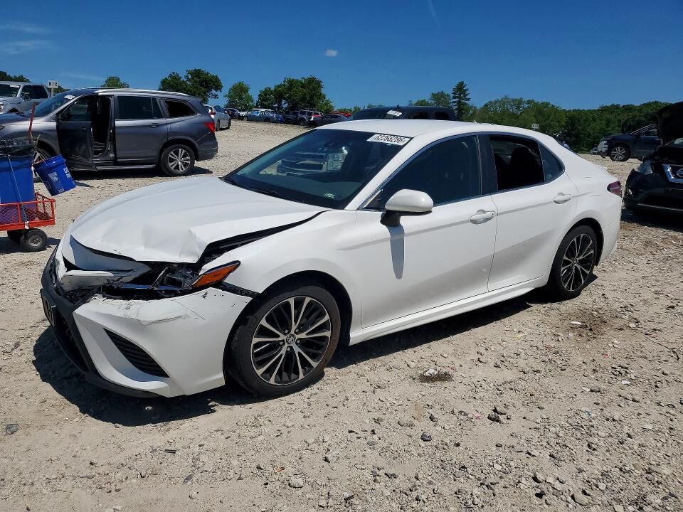 2018 TOYOTA Camry