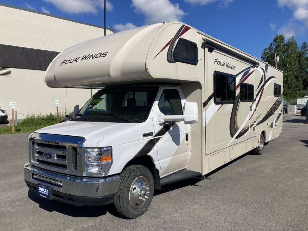 2018 FORD E-450