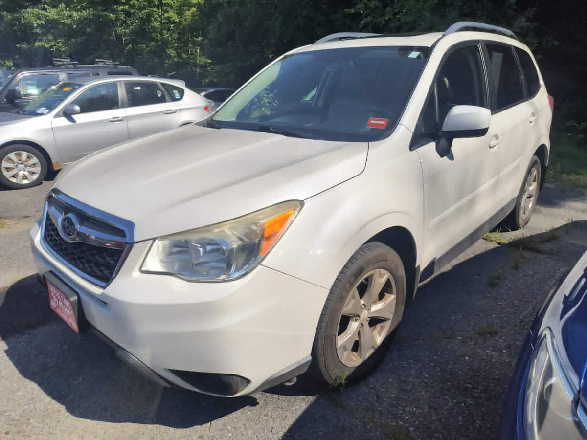 2014 SUBARU Forester