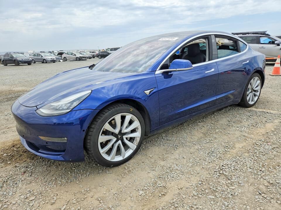 2020 TESLA Model 3