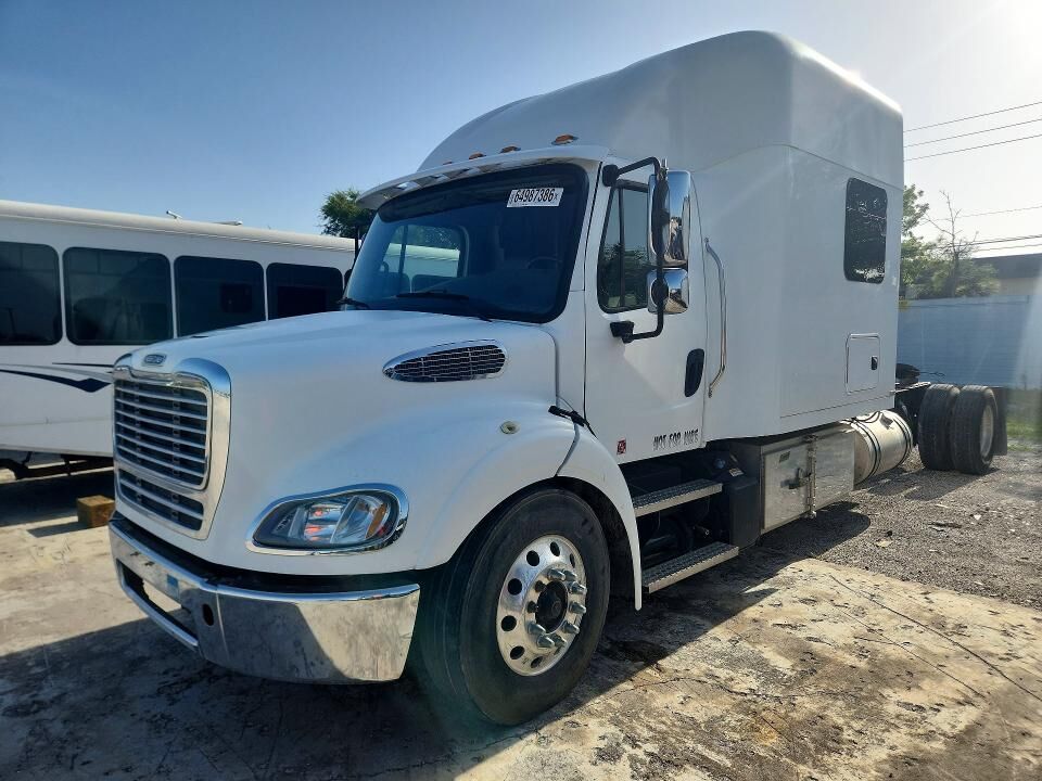 2020 FREIGHTLINER M2