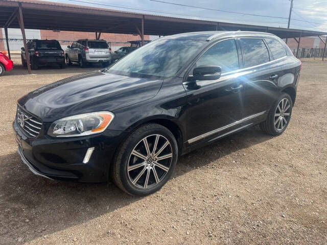 2017 VOLVO XC60