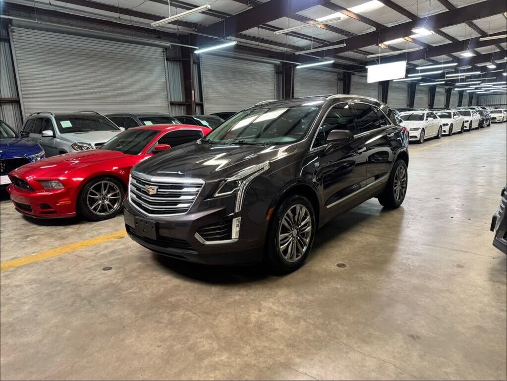 2017 CADILLAC XT5