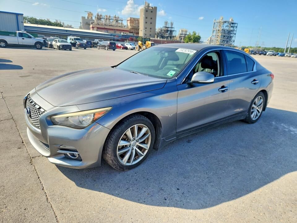 2015 INFINITI Q50
