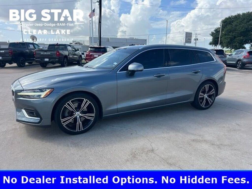 2020 VOLVO V60