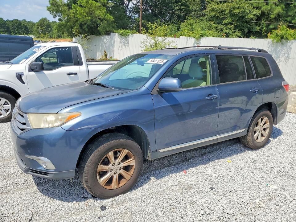 2011 TOYOTA Highlander
