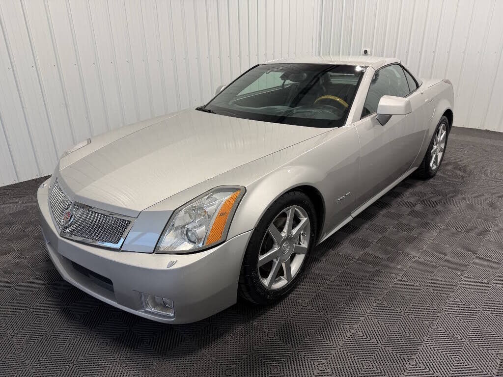 2004 CADILLAC XLR