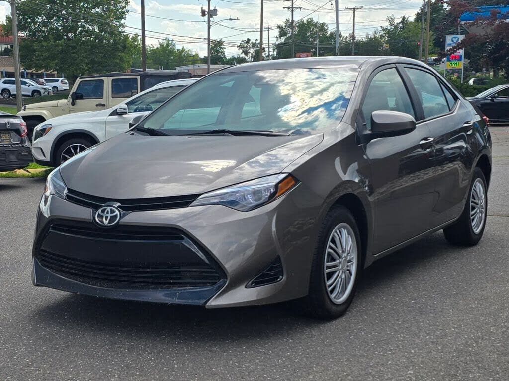 2017 TOYOTA Corolla