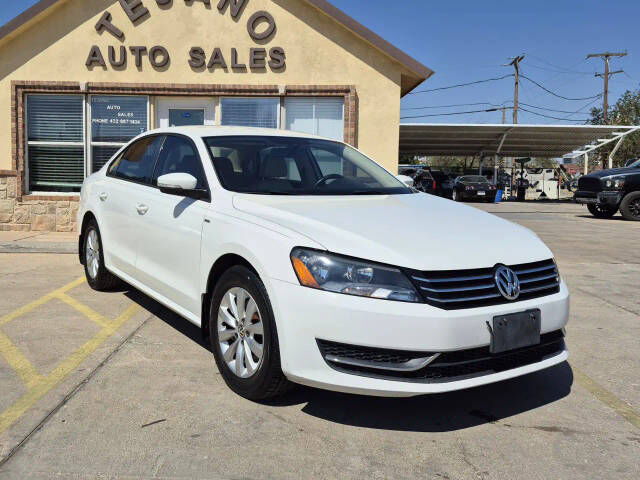 2014 VOLKSWAGEN Passat
