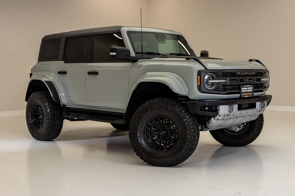 2024 FORD Bronco
