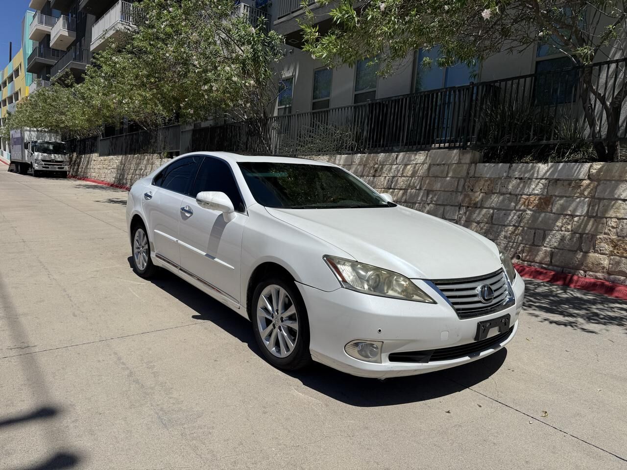 2011 LEXUS ES