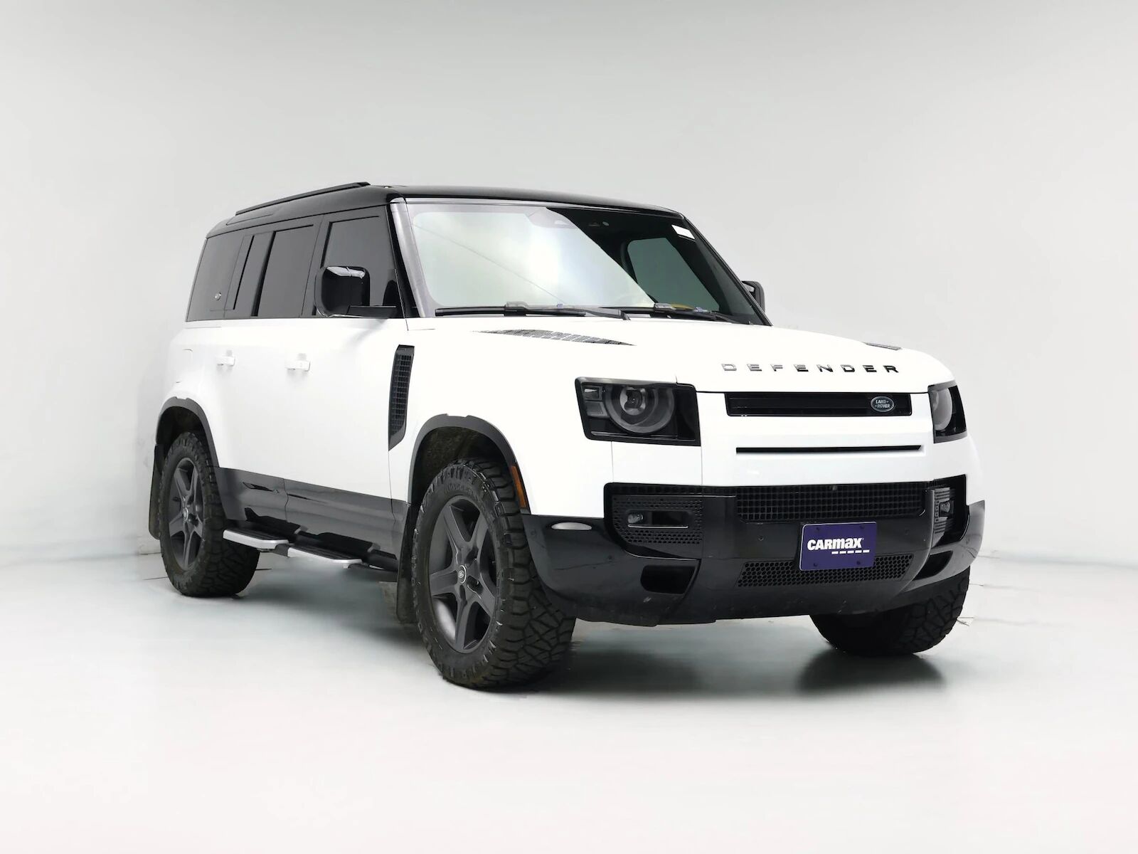 2024 LAND ROVER Defender