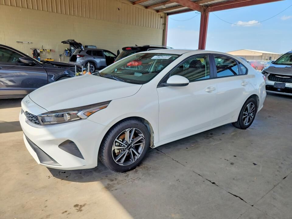 2023 KIA Forte