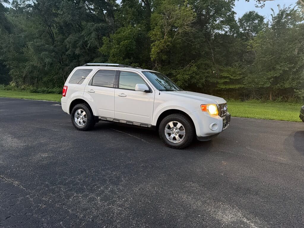 2011 FORD Escape