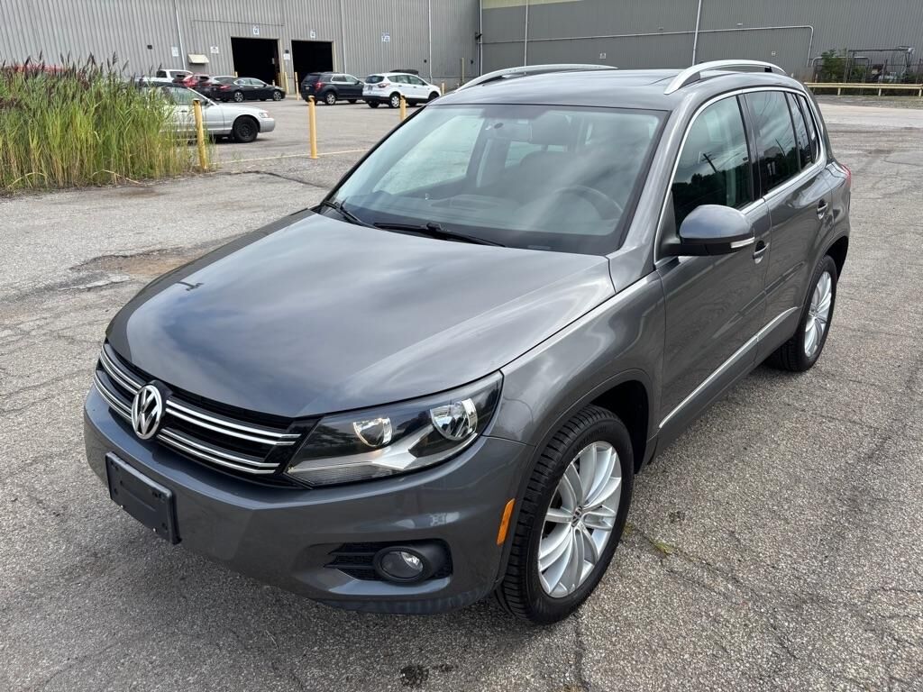 2013 VOLKSWAGEN Tiguan