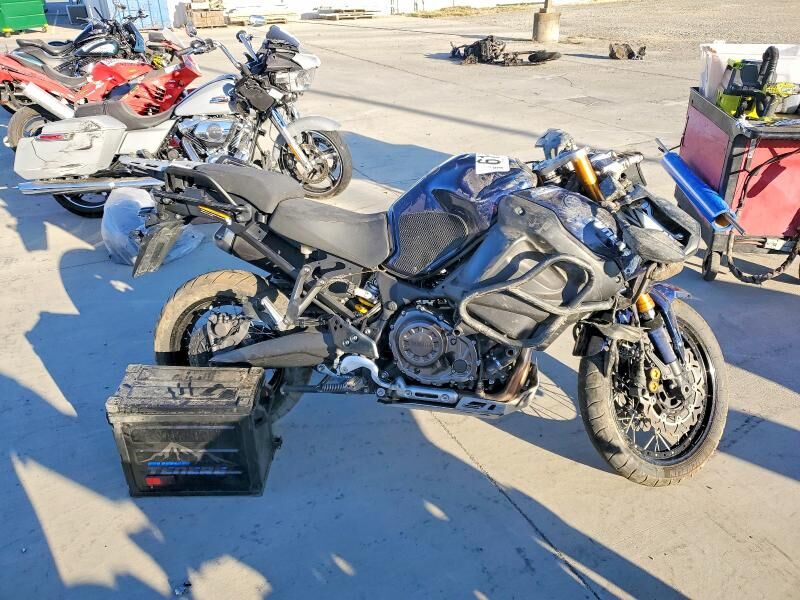 2017 YAMAHA Super Tenere