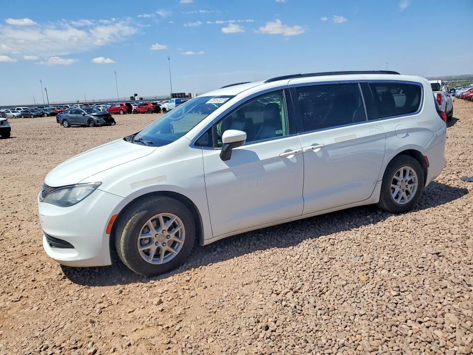 2020 CHRYSLER Voyager