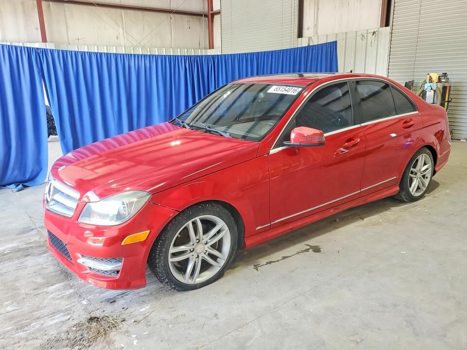2013 MERCEDES-BENZ C-Class