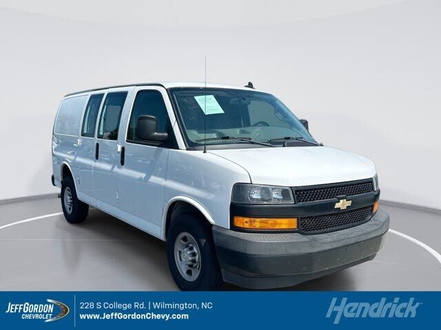 2020 CHEVROLET Express