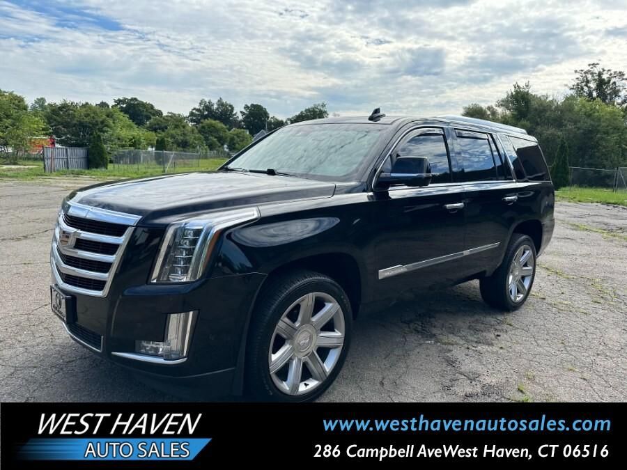 2017 CADILLAC Escalade