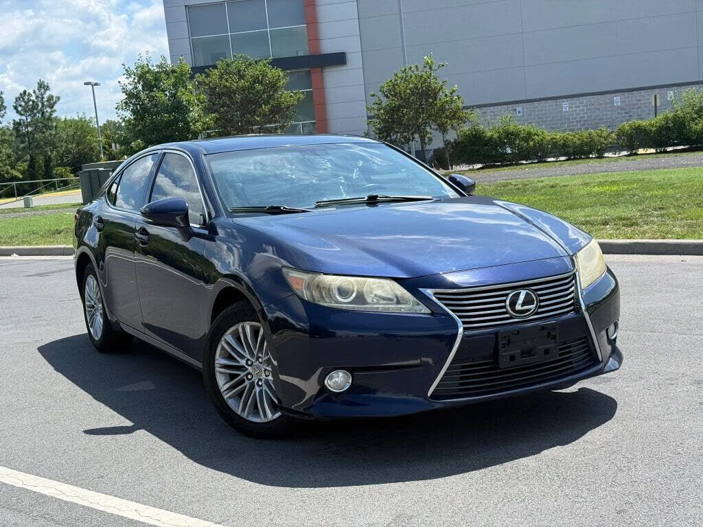 2013 LEXUS ES