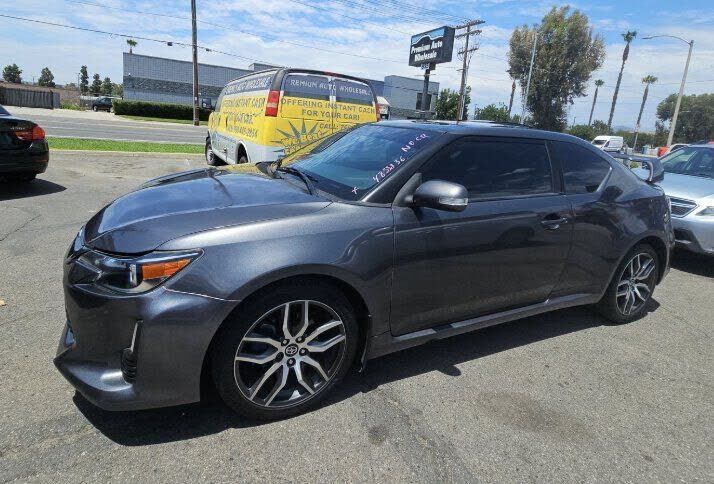 2016 TOYOTA SCION