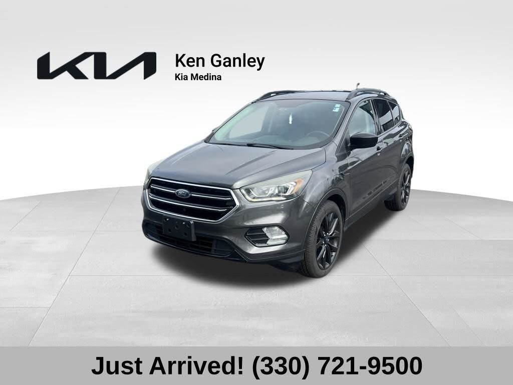 2017 FORD Escape