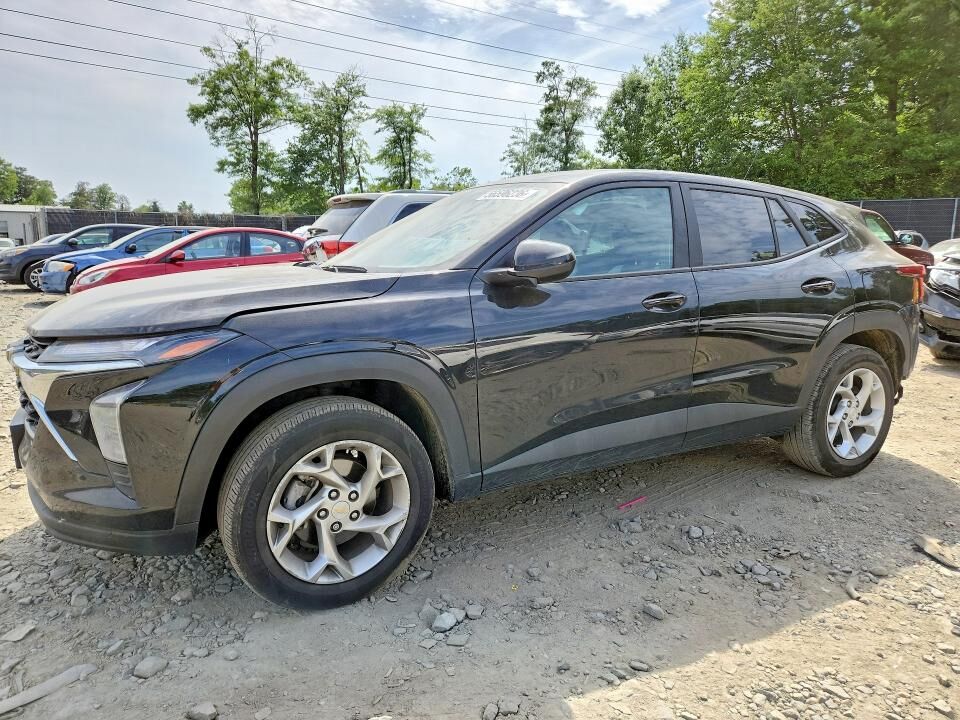 2024 CHEVROLET Trax