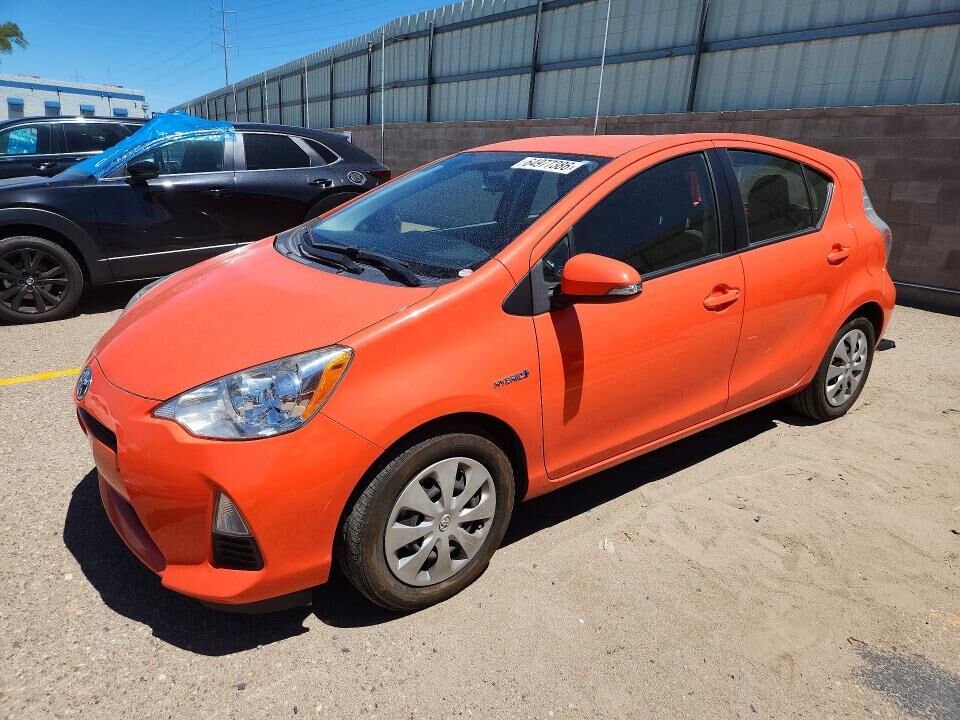 2014 TOYOTA Prius