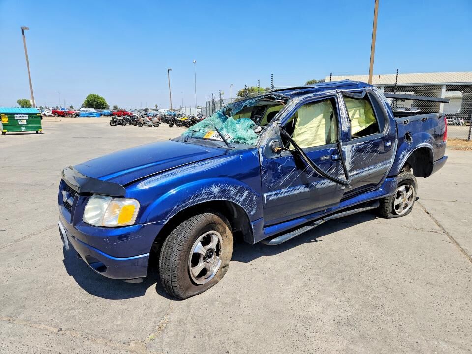 2004 FORD Explorer