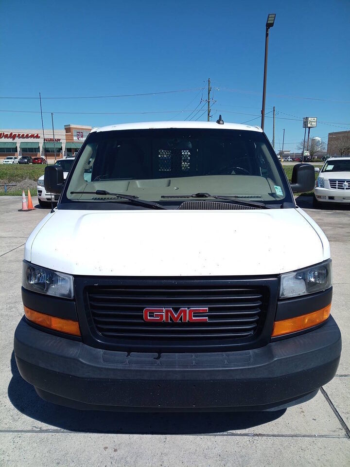 2018 GMC Savana