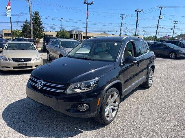 2016 VOLKSWAGEN Tiguan