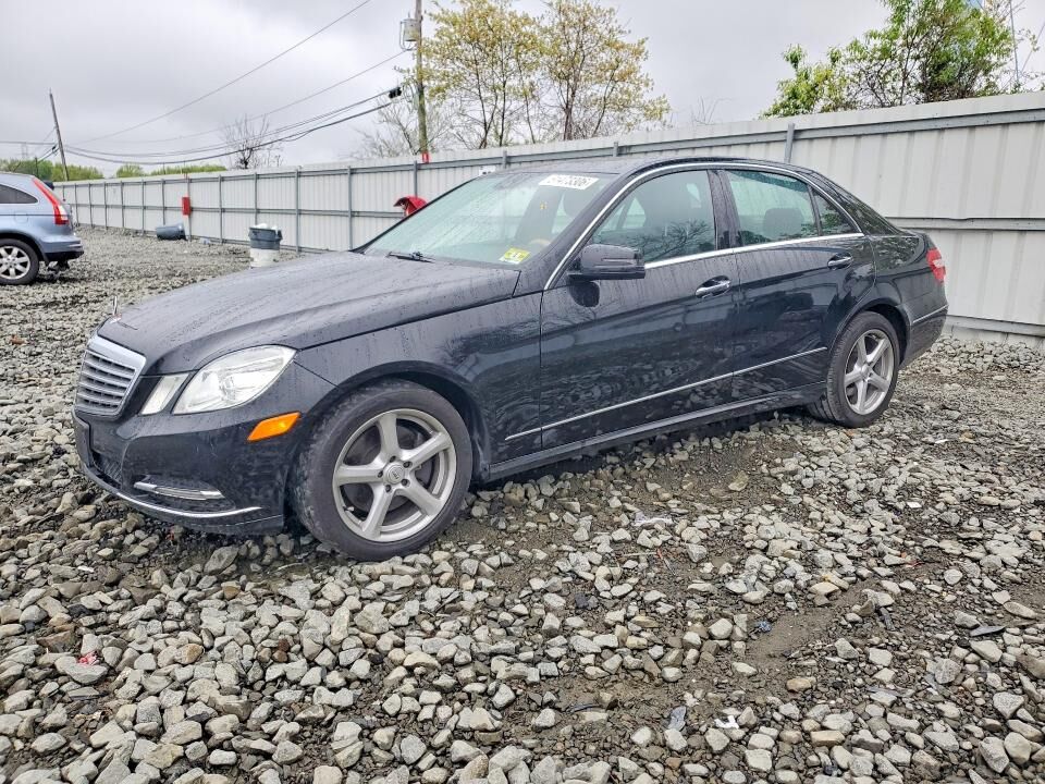 2013 MERCEDES-BENZ E-Class