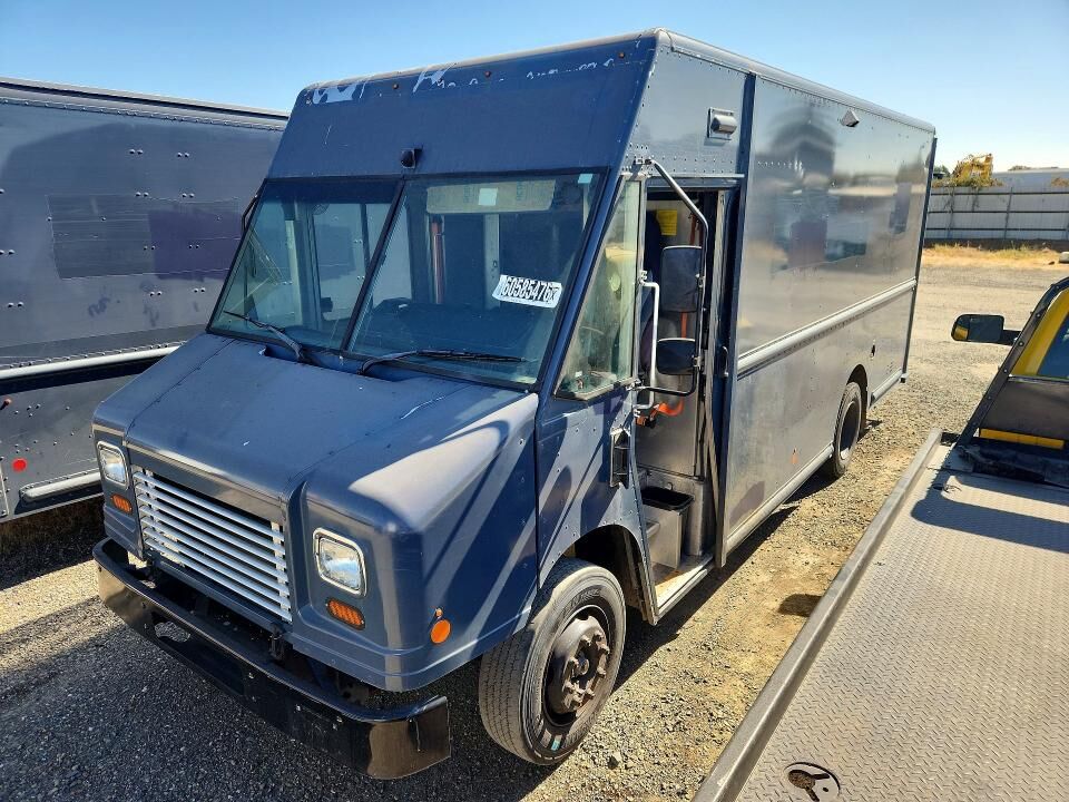 2021 FREIGHTLINER MT 45G Front Gasoline Engine Walk in Van Chassis