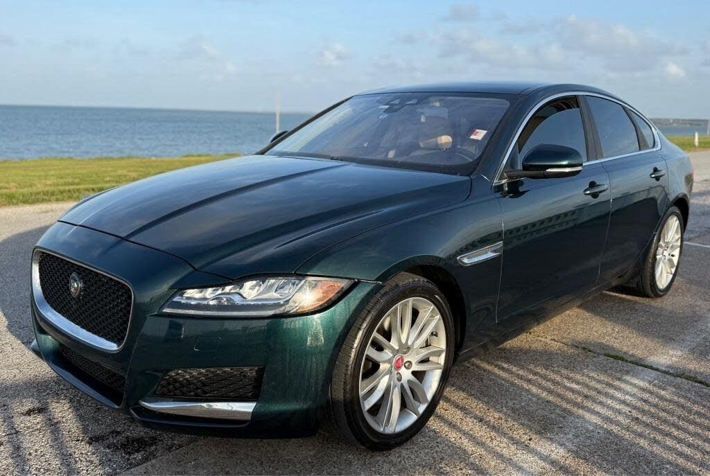 2016 JAGUAR XF