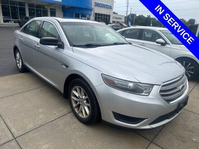 2013 FORD Taurus
