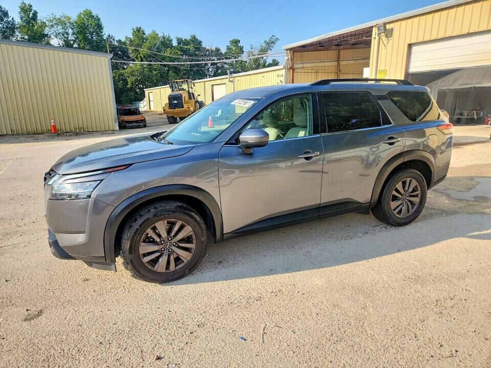 2022 NISSAN Pathfinder