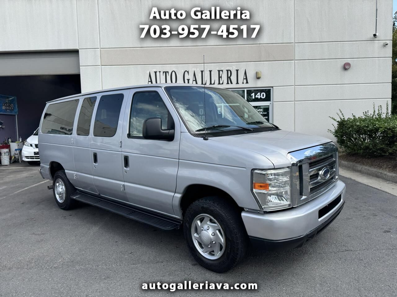 2013 FORD E-350