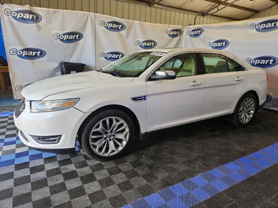 2013 FORD Taurus