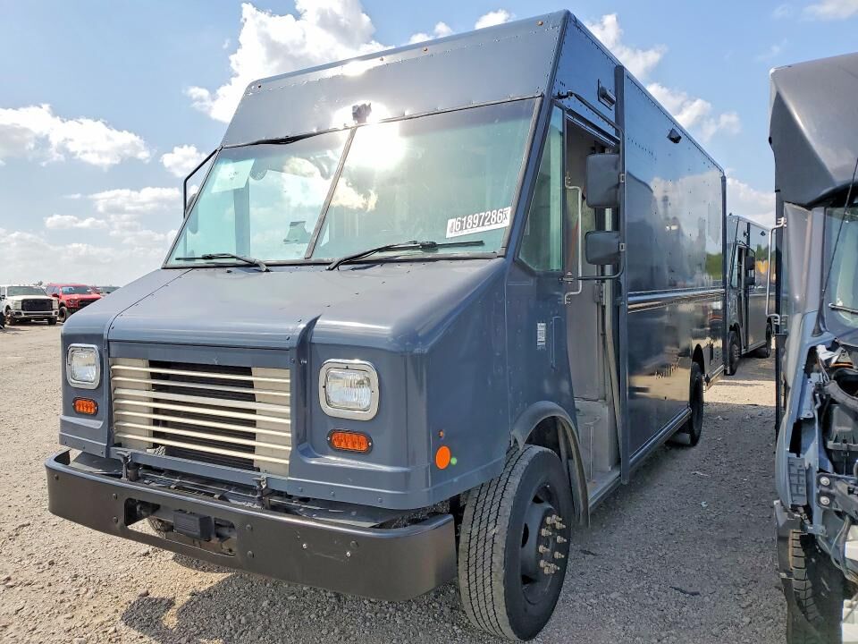 2021 FORD Commercial Chassis