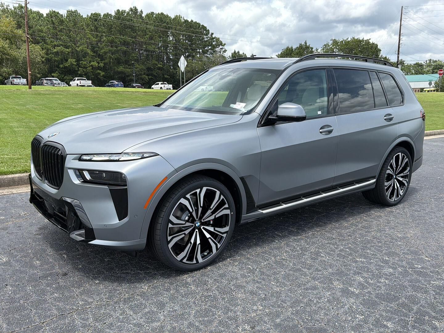 2027 BMW X7