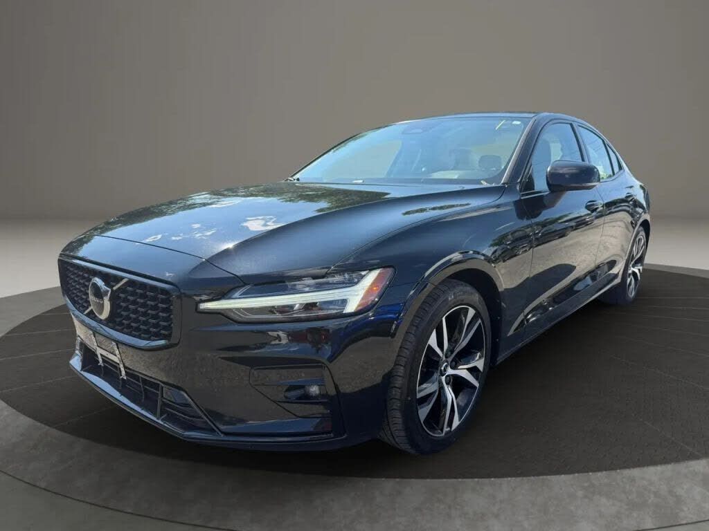 2023 VOLVO S60