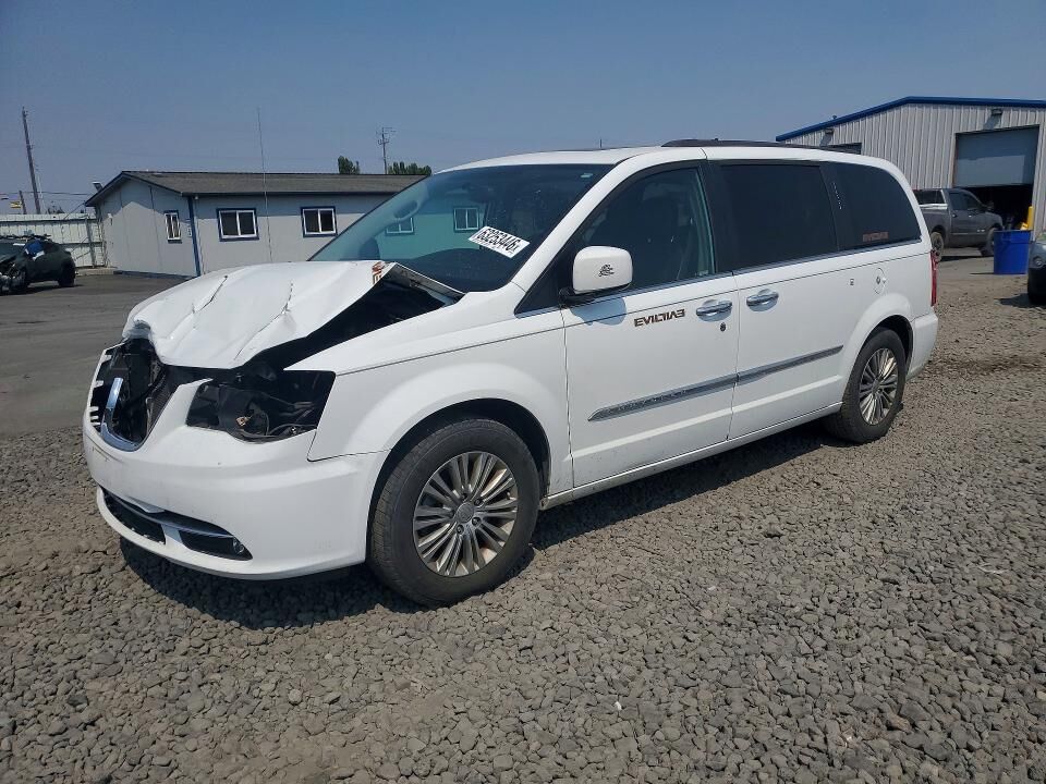 2016 CHRYSLER Town and Country