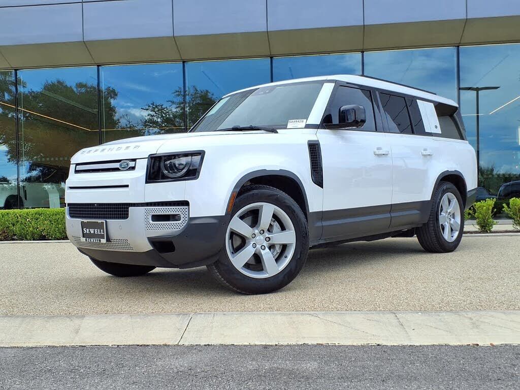 2024 LAND ROVER Defender