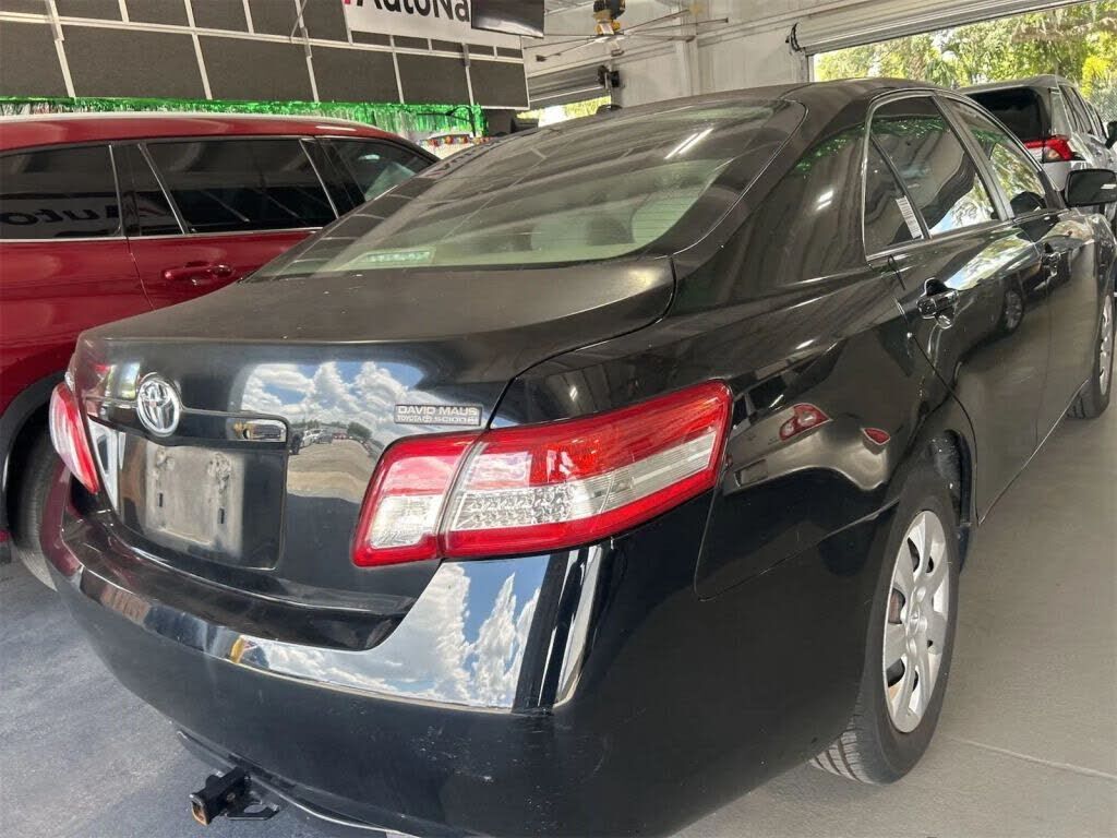 2011 TOYOTA Camry
